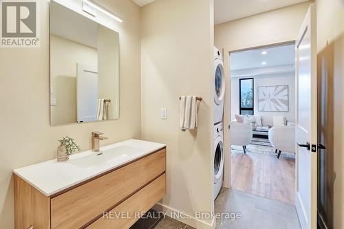 202 - 4390 Hillview Drive, Lincoln, ON - Indoor Photo Showing Laundry Room