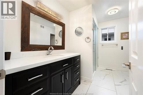 445 Olcott Avenue, Lasalle, ON - Indoor Photo Showing Bathroom