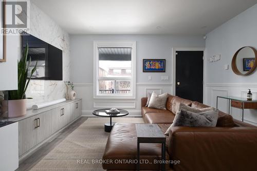 1059 Saint Clarens Avenue, Toronto, ON - Indoor Photo Showing Living Room