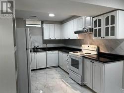 411 BRISTOL ROAD W  Mississauga, ON L5R 3R7