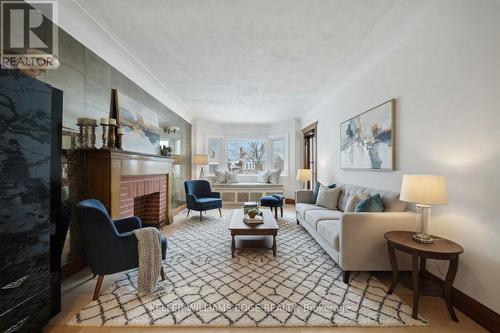 Virtually Staged - 186 Huxley Avenue S, Hamilton, ON - Indoor Photo Showing Living Room