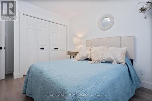 2150 Thornicroft Crescent, London South, ON - Indoor Photo Showing Bedroom
