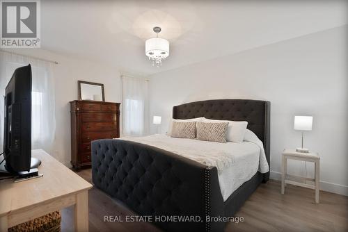 2150 Thornicroft Crescent, London South, ON - Indoor Photo Showing Bedroom