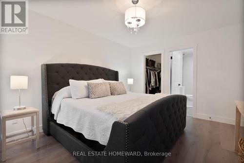 2150 Thornicroft Crescent, London South, ON - Indoor Photo Showing Bedroom