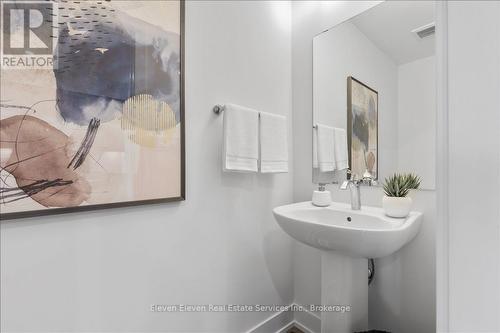 68 Ambience Street, Stratford, ON - Indoor Photo Showing Bathroom