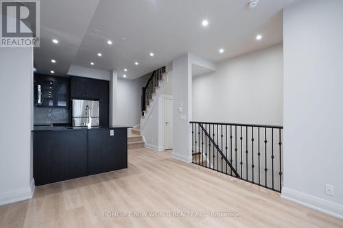 17 - 135 Long Branch Avenue, Toronto, ON - Indoor