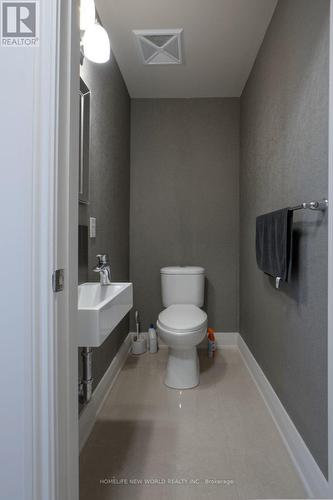 17 - 135 Long Branch Avenue, Toronto, ON - Indoor Photo Showing Bathroom