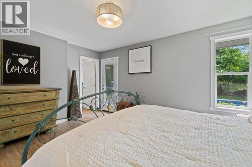 2131 21 Street Ne, Salmon Arm, BC - Indoor Photo Showing Bedroom
