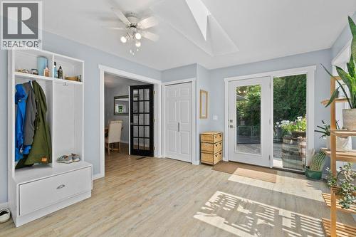 2131 21 Street Ne, Salmon Arm, BC - Indoor