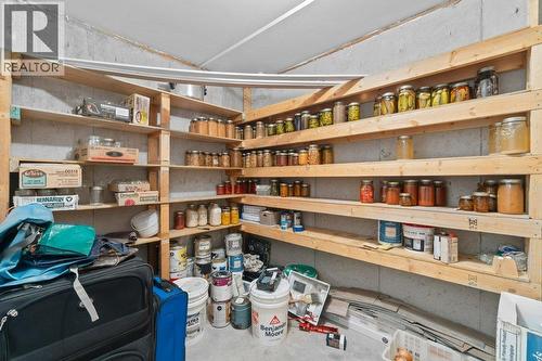 2131 21 Street Ne, Salmon Arm, BC - Indoor