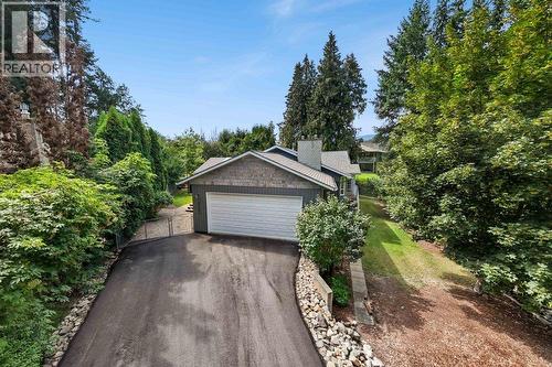 2131 21 Street Ne, Salmon Arm, BC - Outdoor