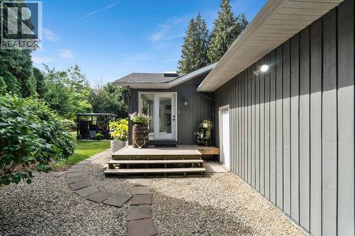 2131 21 Street Ne, Salmon Arm, BC - Outdoor