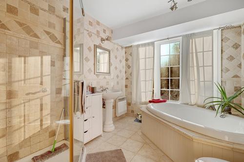 Bathroom - 1269 Rue Des Cyprès, Prévost, QC - Indoor Photo Showing Bathroom