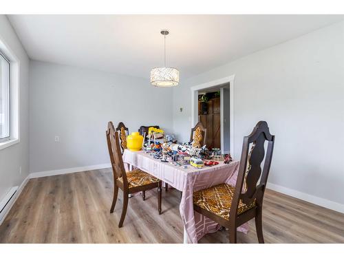 10087 Mountainview Road, Mission, BC - Indoor Photo Showing Dining Room