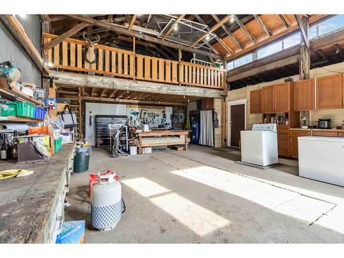 10087 Mountainview Road, Mission, BC - Indoor