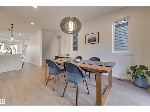10411 144 St Nw, Edmonton, AB - Indoor Photo Showing Dining Room