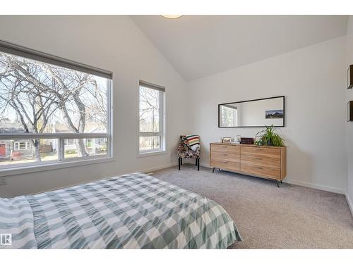 10411 144 St Nw, Edmonton, AB - Indoor Photo Showing Bedroom
