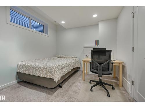 10411 144 St Nw, Edmonton, AB - Indoor Photo Showing Bedroom