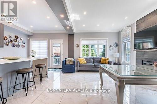 4991 Middlesex Gate, Mississauga, ON - Indoor