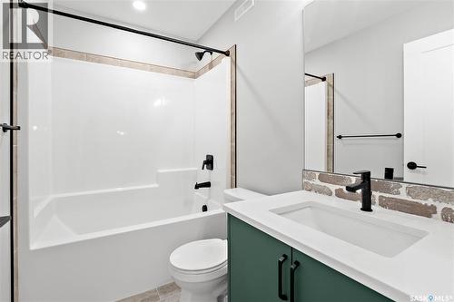3044 Dumont Way, Regina, SK - Indoor Photo Showing Bathroom