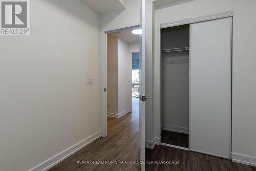 41 - 871 Sheppard Avenue W, Toronto, ON - Indoor Photo Showing Other Room