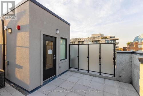 41 - 871 Sheppard Avenue W, Toronto, ON - Outdoor With Balcony With Exterior