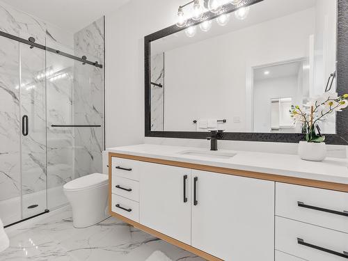 102 16689 16 Avenue, Surrey, BC - Indoor Photo Showing Bathroom