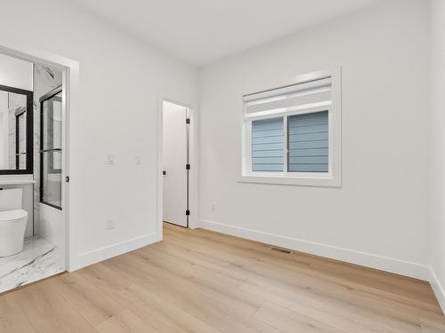 102 16689 16 Avenue, Surrey, BC - Indoor Photo Showing Other Room