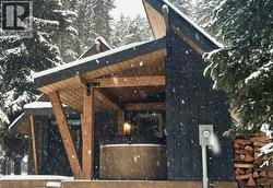 1166 APEX MOUNTAIN Road  Penticton, BC V2A 0E2