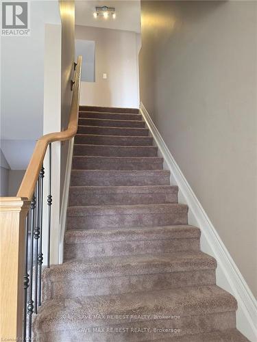 7 Glory Hill Road, St. Catharines, ON - Indoor Photo Showing Other Room