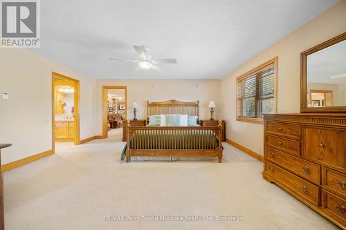 217 South Shore Road, The Archipelago (Archipelago North), ON - Indoor Photo Showing Bedroom