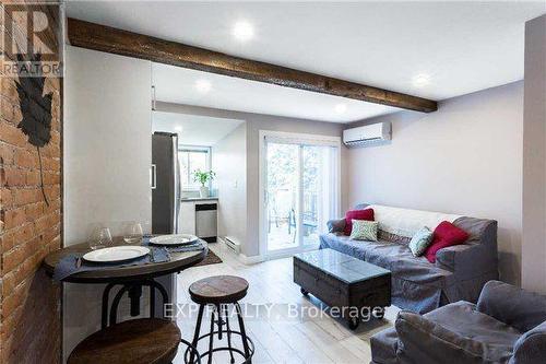 Upper - 122 Parkmount Road, Toronto, ON - Indoor