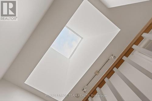 207 First Avenue, Ottawa, ON - Indoor Photo Showing Other Room