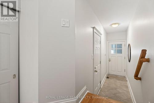 207 First Avenue, Ottawa, ON - Indoor Photo Showing Other Room