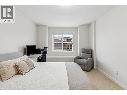 2 312 Casey Street, Coquitlam, BC - Indoor Photo Showing Bedroom