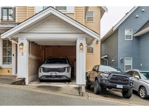 2 312 Casey Street, Coquitlam, BC - Outdoor