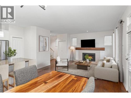 2 312 Casey Street, Coquitlam, BC - Indoor Photo Showing Living Room With Fireplace