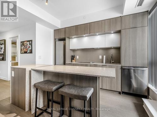 518 - 170 Sumach Street, Toronto, ON - Indoor Photo Showing Kitchen With Upgraded Kitchen