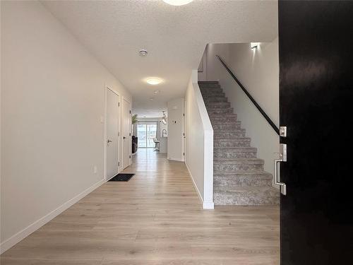 51 Dietrich Bay, Brandon, MB - Indoor Photo Showing Other Room
