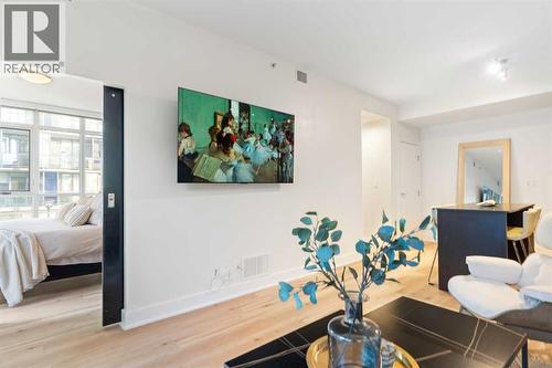 303, 550 Riverfront Avenue Se, Calgary, AB - Indoor