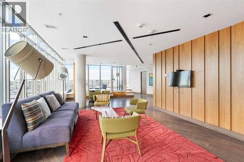 303, 550 Riverfront Avenue Se, Calgary, AB - Indoor