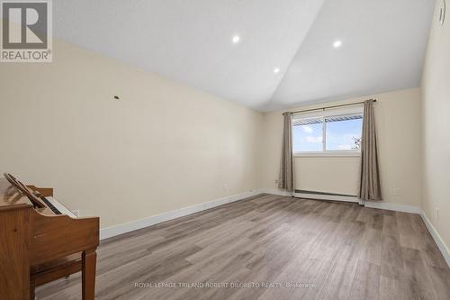 9755 Longwoods Road, Middlesex Centre, ON - Indoor Photo Showing Other Room