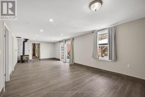 9755 Longwoods Road, Middlesex Centre, ON - Indoor Photo Showing Other Room