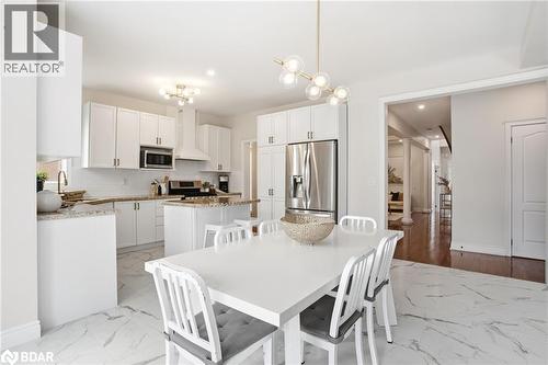 3488 Rebecca Street, Oakville, ON - Indoor