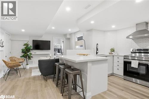3488 Rebecca Street, Oakville, ON - Indoor Photo Showing Kitchen With Upgraded Kitchen