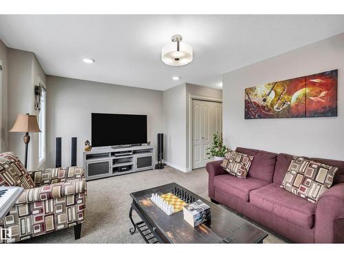 5512 Allbright Sq Sw, Edmonton, AB - Indoor Photo Showing Living Room