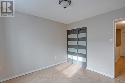 136 - 1058 Falgarwood Drive, Oakville, ON - Indoor Photo Showing Other Room