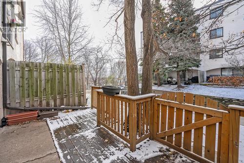 136 - 1058 Falgarwood Drive, Oakville, ON - Outdoor