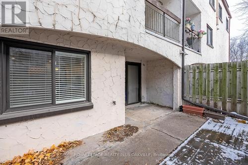 136 - 1058 Falgarwood Drive, Oakville, ON - Outdoor