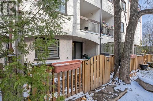 136 - 1058 Falgarwood Drive, Oakville, ON - Outdoor With Exterior